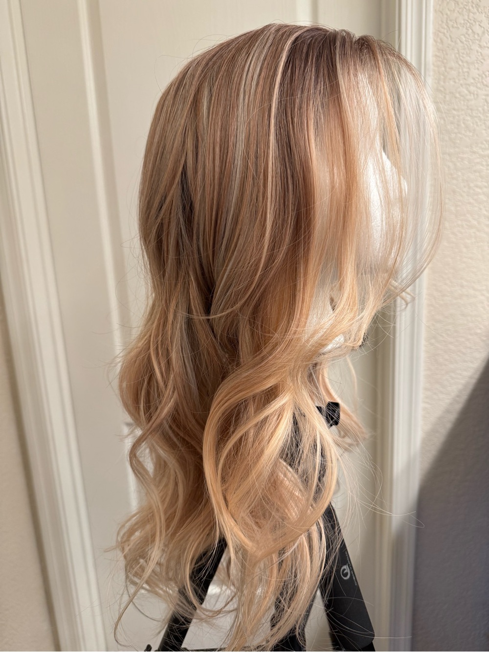 NWT Carkira Boss Crowns California Blondicot Wig - Picture 5 of 10